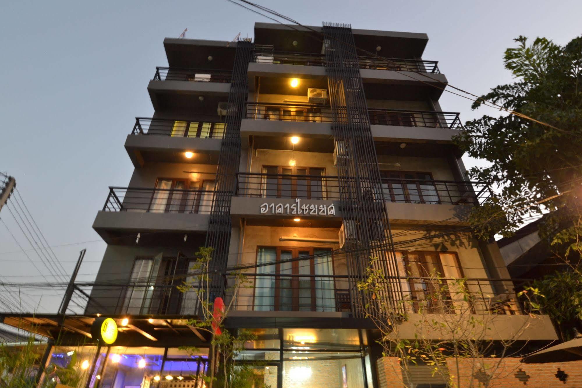 Isleep Guesthouse Τσιάνγκ Μάι Εξωτερικό φωτογραφία