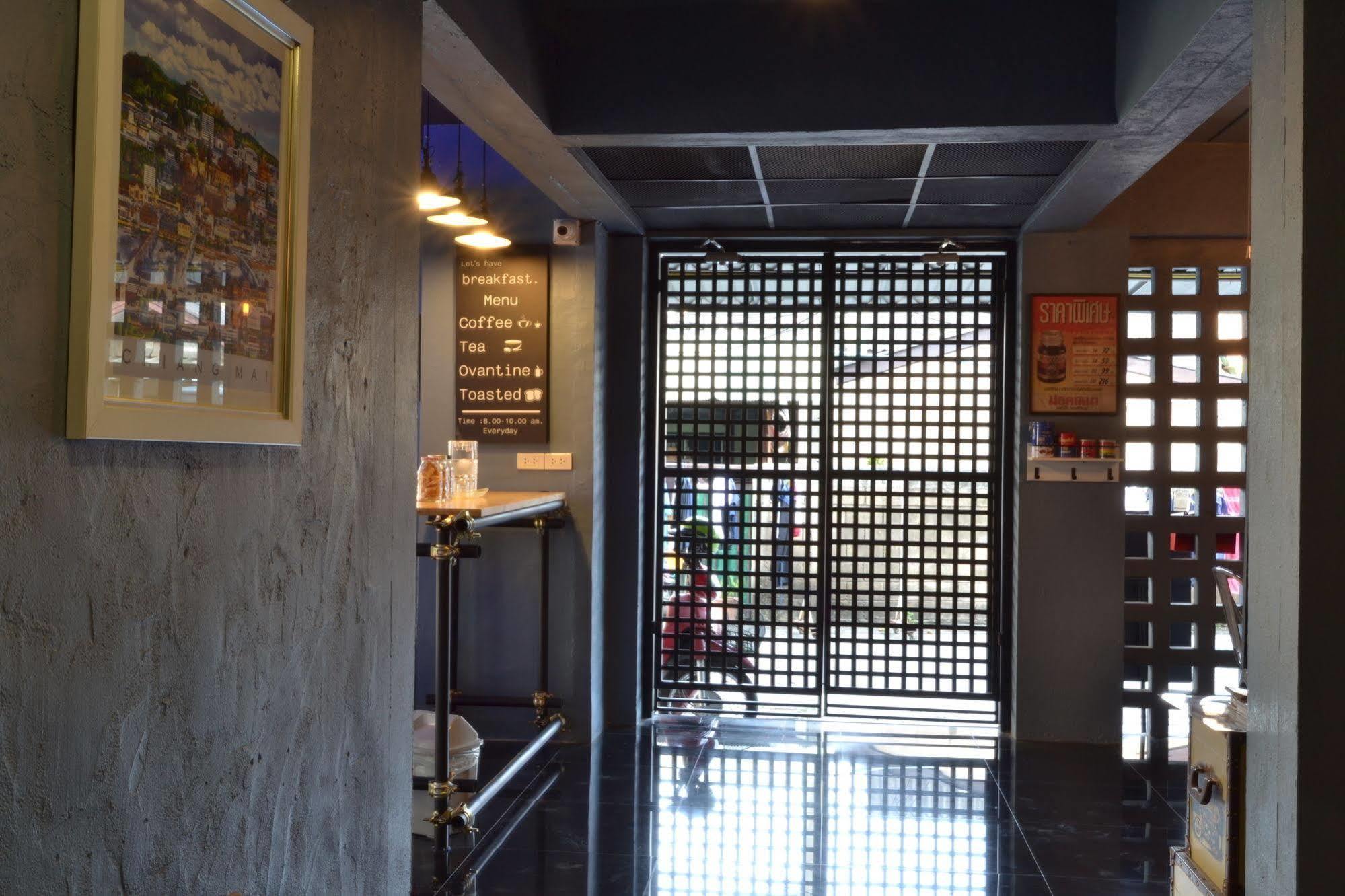 Isleep Guesthouse Τσιάνγκ Μάι Εξωτερικό φωτογραφία