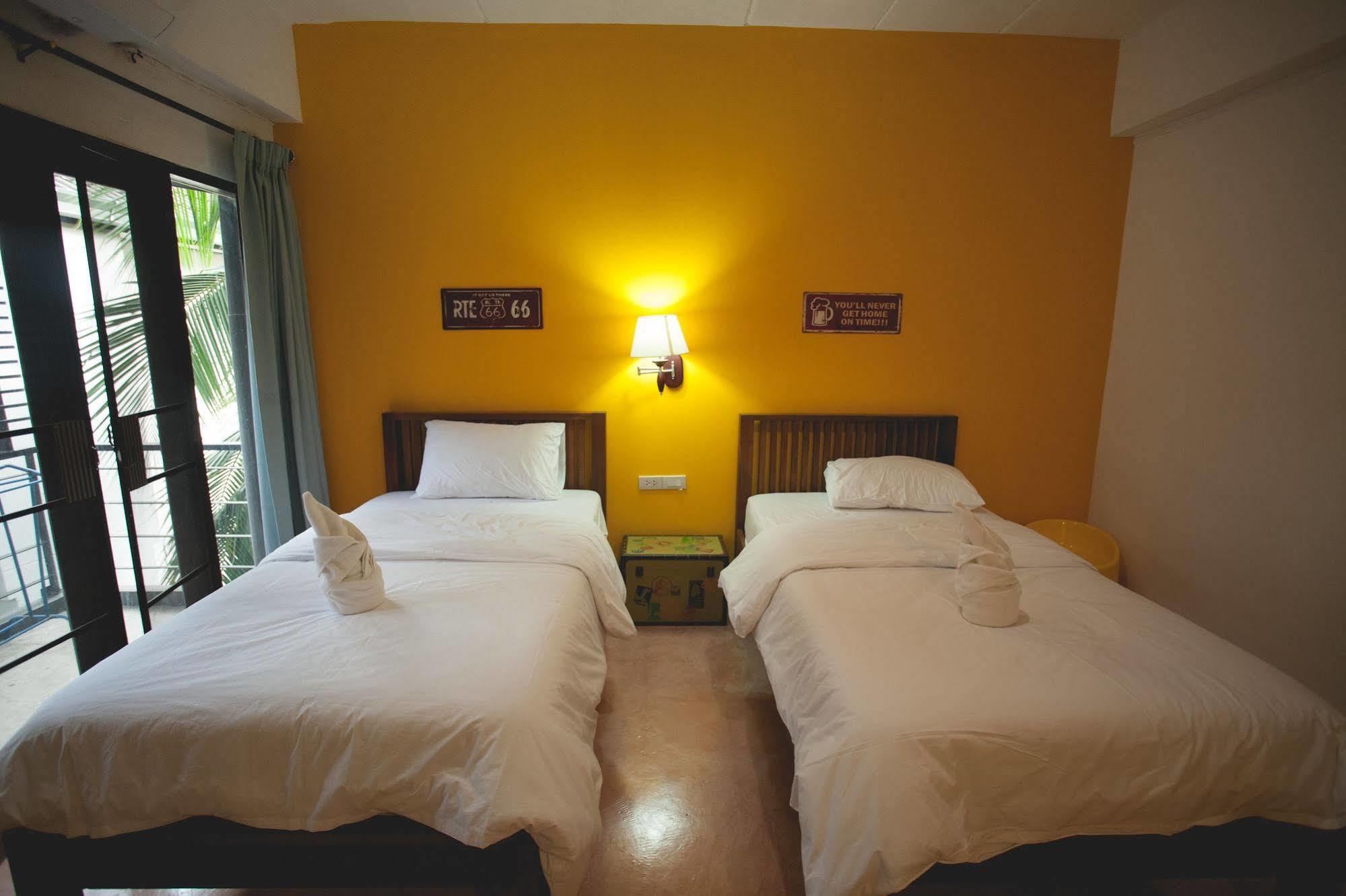 Isleep Guesthouse Τσιάνγκ Μάι Εξωτερικό φωτογραφία