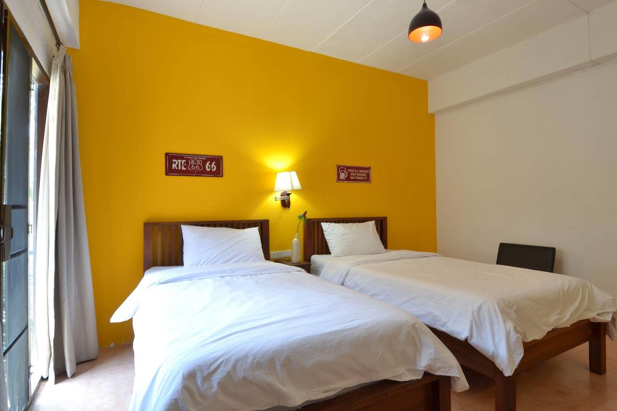Isleep Guesthouse Τσιάνγκ Μάι Εξωτερικό φωτογραφία