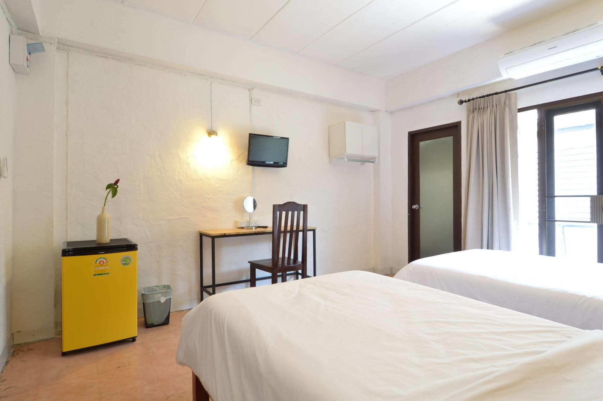 Isleep Guesthouse Τσιάνγκ Μάι Εξωτερικό φωτογραφία